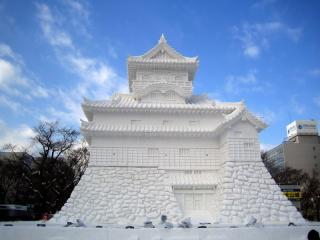 080209札幌雪祭り犬山城2